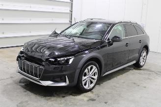 Schadeauto Audi A4  2019/11