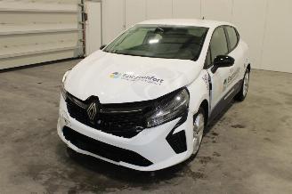 skadebil auto Renault Clio  2024/4