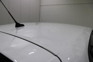 Peugeot 208  picture 21