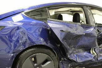 Tesla Model 3  picture 9