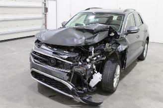 Coche accidentado Volkswagen T-Roc  2023/8