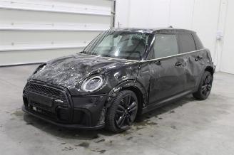 Vaurioauto  passenger cars Mini Cooper  2021/9