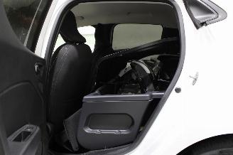 Renault Clio  picture 11