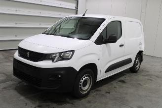 Schadeauto Peugeot Partner  2021/11