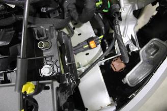 Peugeot 208  picture 20
