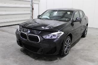 damaged passenger cars BMW X2  2022/11
