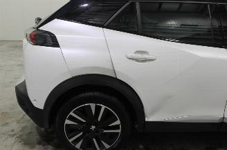 Peugeot 2008  picture 5
