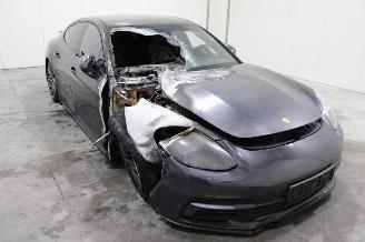 Porsche Panamera  picture 2