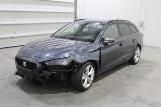 Vaurioauto  passenger cars Seat Leon  2025/2