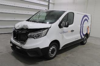 skadebil auto Renault Trafic  2024/2