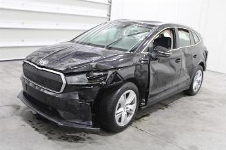 Damaged car Skoda Enyaq  2023/10