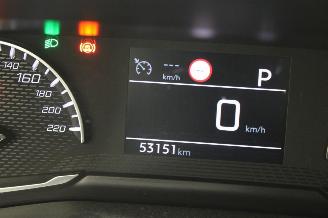 Peugeot 208  picture 12