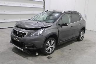 Coche accidentado Peugeot 2008  2019/6