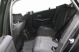 BMW 3-serie 320 picture 12