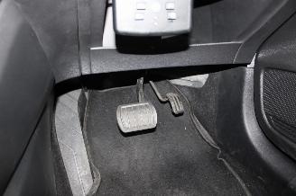 Peugeot 208  picture 24