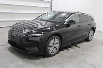 damaged passenger cars Audi A6  2025/7