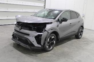 Vaurioauto  passenger cars Renault Captur  2025/4