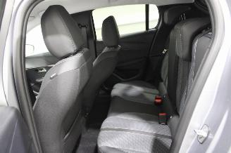 Peugeot 208  picture 12