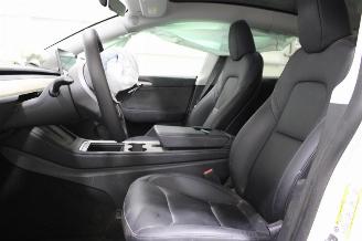 Tesla Model Y  picture 10