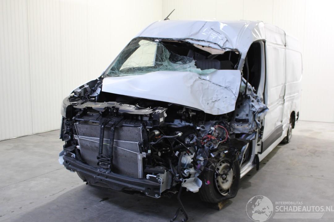Nissan Interstar 
