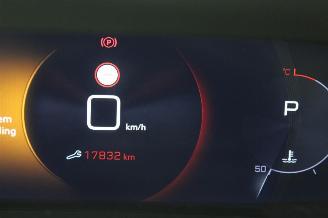 Peugeot 208  picture 13
