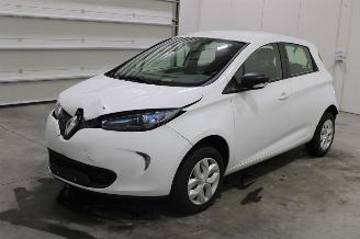 krockskadad bil auto Renault Zoé ZOE 2019/3