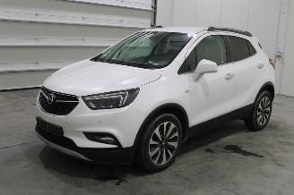 Vaurioauto  passenger cars Opel Mokka X 2016/11