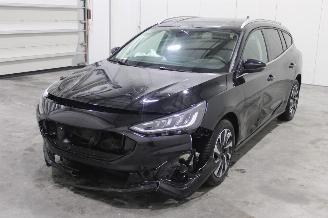 Vaurioauto  passenger cars Ford Focus  2024/3