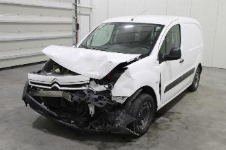 krockskadad bil auto Citroën Berlingo 2018/6