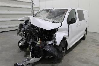Vrakbiler auto Opel Vivaro  2023/8