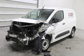Unfallwagen Peugeot Partner  2022/5