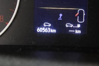 Renault Clio  picture 13
