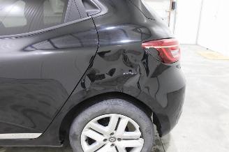 Renault Clio  picture 9