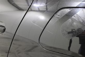 Peugeot 208  picture 9