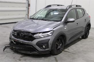Vaurioauto  passenger cars Dacia Sandero  2025/4