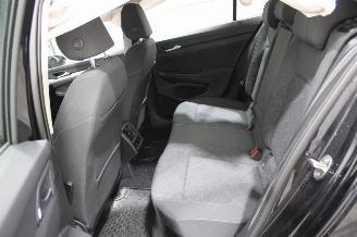 Volkswagen Golf  picture 9
