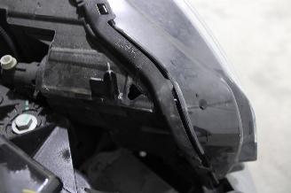 Peugeot 208  picture 16