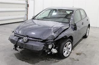 Coche accidentado Volkswagen Golf  2024/5