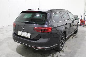 Volkswagen Passat  picture 3