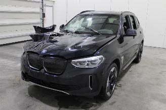 skadebil auto BMW iX3  2021/8