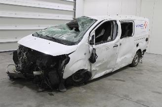 Salvage car Peugeot Expert  2024/2