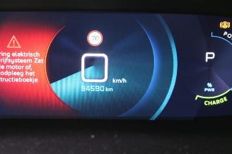 Peugeot 208  picture 13