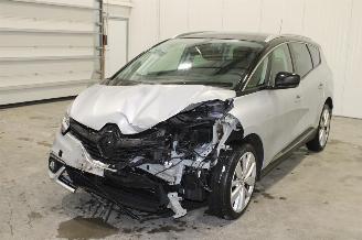 Coche accidentado Renault Scenic  2020/11