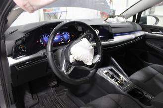 Volkswagen Golf  picture 9