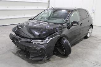 Vrakbiler auto Volkswagen Golf  2025/6