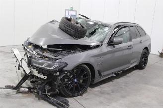 Vrakbiler auto BMW 5-serie 530 2021/10