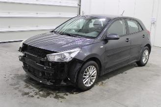 krockskadad bil motor Kia Rio  2017/6
