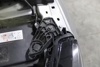 Peugeot 208  picture 18