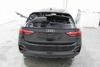 Audi Q3  picture 8