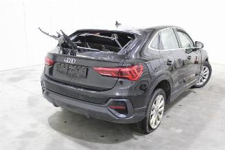 Audi Q3  picture 4